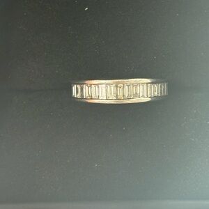 Elegant Gold and Silver Women's Ring